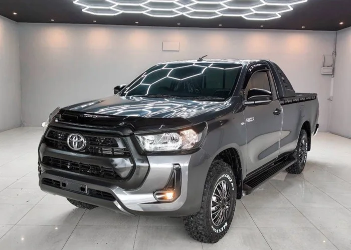 2021 Toyota Hilux Revo Entry · Single Cab · 2.4 2WD MT — photo 1 of 13