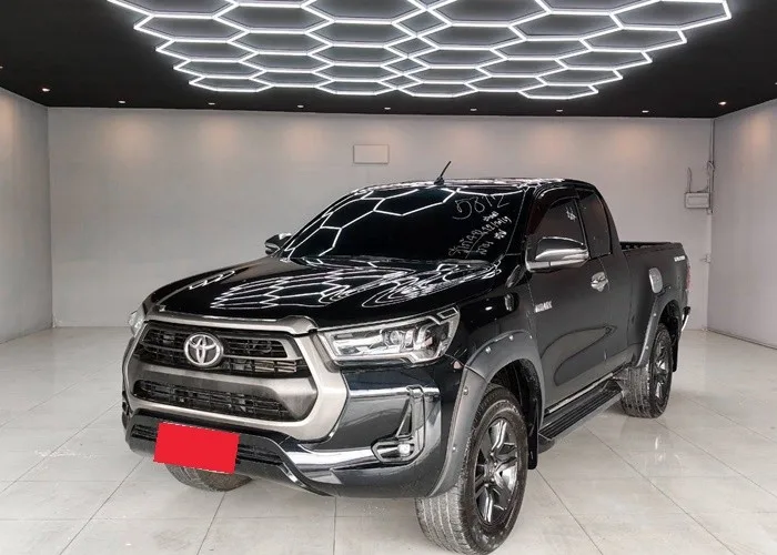 2021 Toyota Hilux Revo Mid · Smart Cab · 2.4 2WD AT — photo 1 of 13