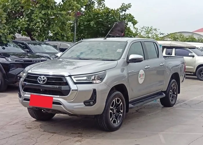 2021 Toyota Hilux Revo Hight · Double Cab · 2.8 4WD AT — photo 1 of 14