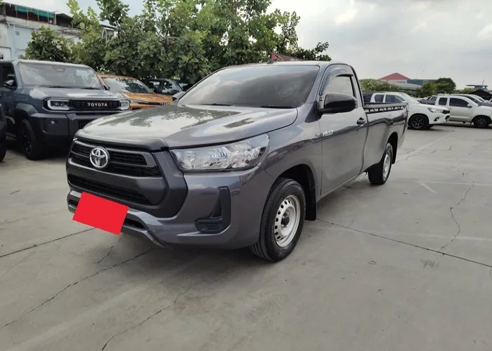 2023 Toyota Hilux Revo J · Single Cab · 2.4 2WD MT — photo 1 of 8