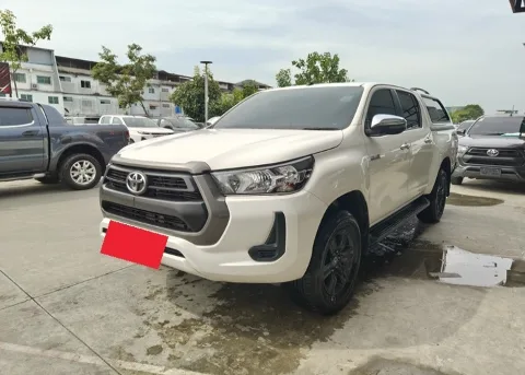 2021 Toyota Hilux Revo Entry · Double Cab · 2.4 2WD AT