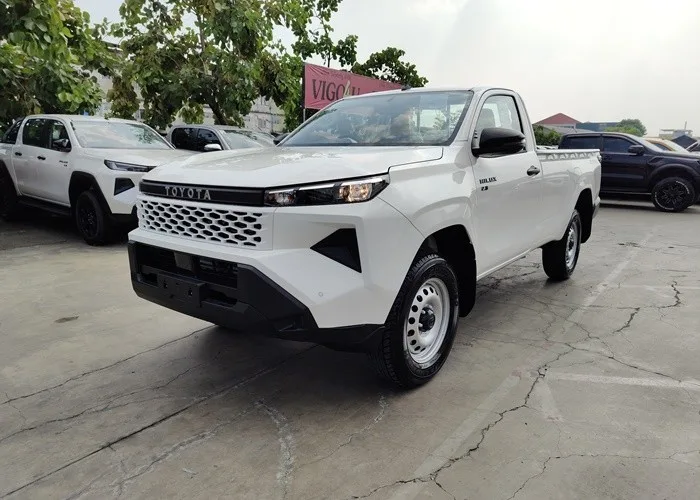 2026 Toyota Hilux Travo 4TREX · Single Cab · 2.8 4WD AT — photo 1 of 15