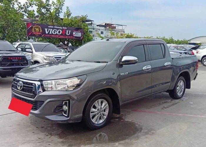 2019 Toyota Hilux Revo J · Double Cab · 2.4 2WD AT — photo 1 of 12