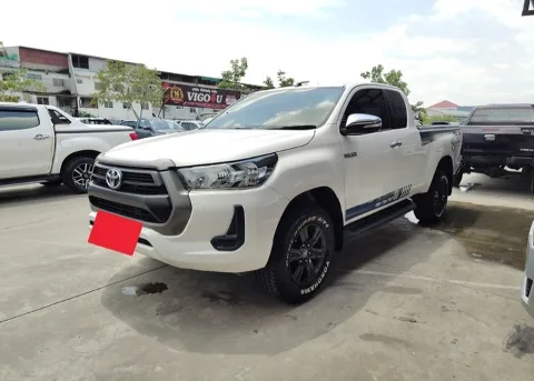 2021 Toyota Hilux Revo Entry · Smart Cab · 2.4 2WD AT