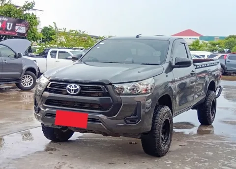2024 Toyota Hilux Revo Entry · Single Cab · 2.8 4WD MT