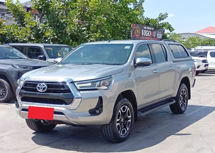 2020 Toyota Hilux Revo Hight · Double Cab · 2.4 2WD AT — photo 1 of 14
