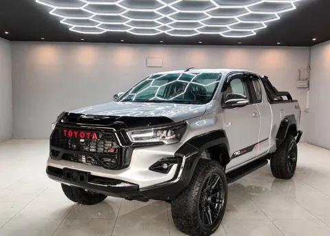 2016 Toyota Hilux Revo E · Smart Cab · 2.4 4WD MT