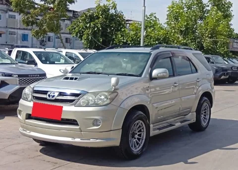 2007 Toyota Fortuner SUV · 3.0 4WD AT
