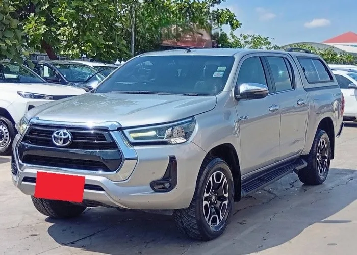 2020 Toyota Hilux Revo Entry · Double Cab · 2.4 2WD AT — photo 1 of 15