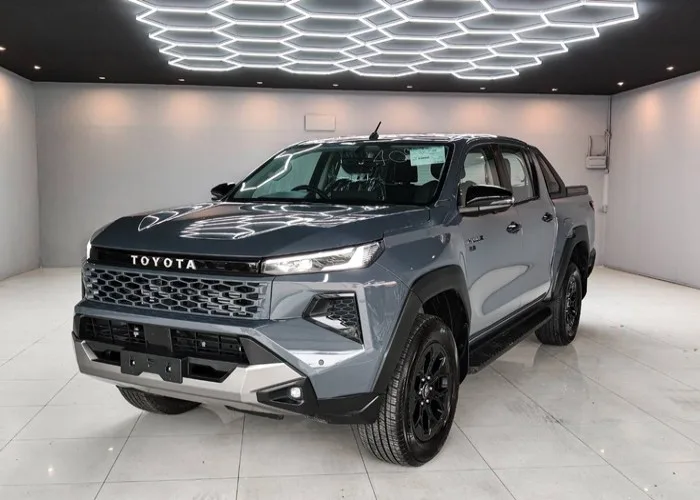 2026 Toyota Hilux Travo Overland · Double Cab · 2.8 2WD AT — photo 1 of 16