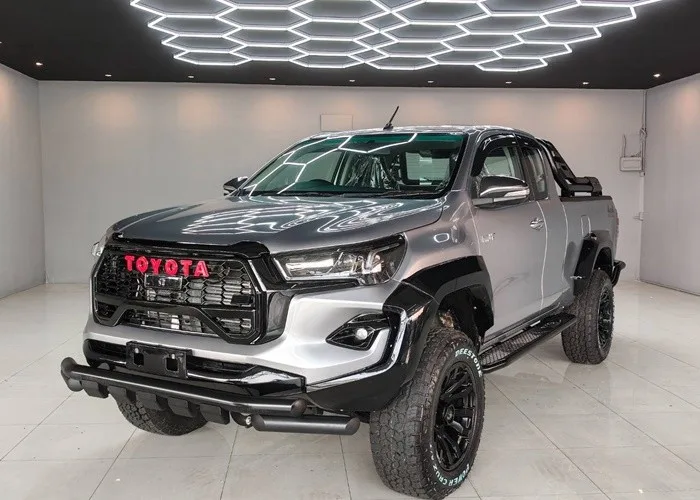 2016 Toyota Hilux Revo E · Smart Cab · 2.4 4WD AT — photo 1 of 17