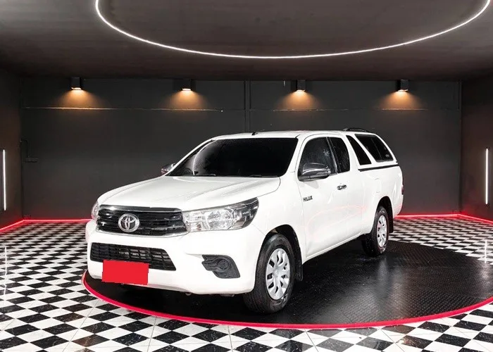 2019 Toyota Hilux Revo J · Smart Cab · 2.4 2WD AT — photo 1 of 9