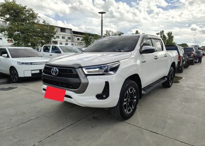 2021 Toyota Hilux Revo Mid · Double Cab · 2.4 2WD AT — photo 1 of 14