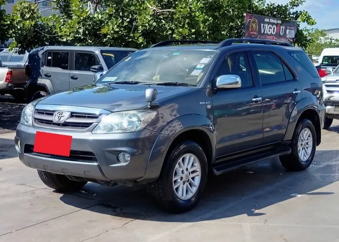 2006 Toyota Fortuner V · SUV · 2.7 4WD AT — photo 1 of 15