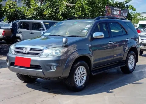 2006 Toyota Fortuner V · SUV · 2.7 4WD AT