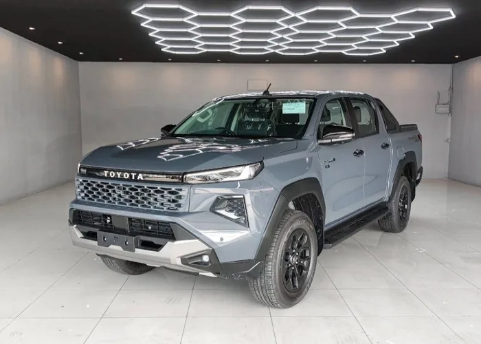2026 Toyota Hilux Travo Overland · Double Cab · 2.8 4WD AT — photo 1 of 13