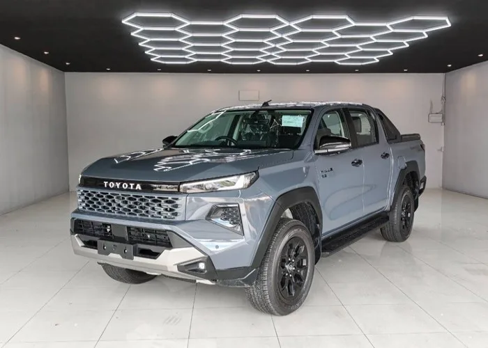 2026 Toyota Hilux Travo Overland · Double Cab · 2.8 4WD AT — photo 1 of 12