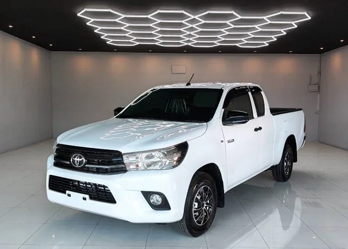 2019 Toyota Hilux Revo J · Smart Cab · 2.4 2WD MT — photo 1 of 15