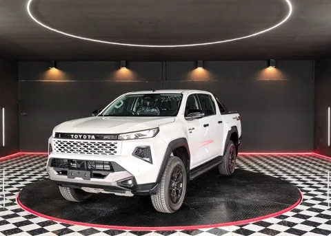 2026 Toyota Hilux Travo Overland Plus · Double Cab · 2.8 4WD AT