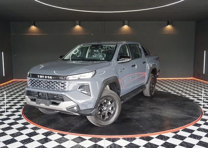 2026 Toyota Hilux Travo Overland Plus · Double Cab · 2.8 4WD AT — photo 1 of 18