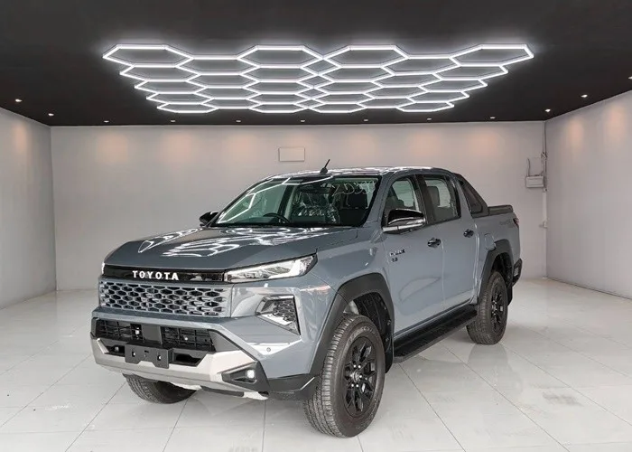 2026 Toyota Hilux Travo Overland Plus · Double Cab · 2.8 4WD AT — photo 1 of 18