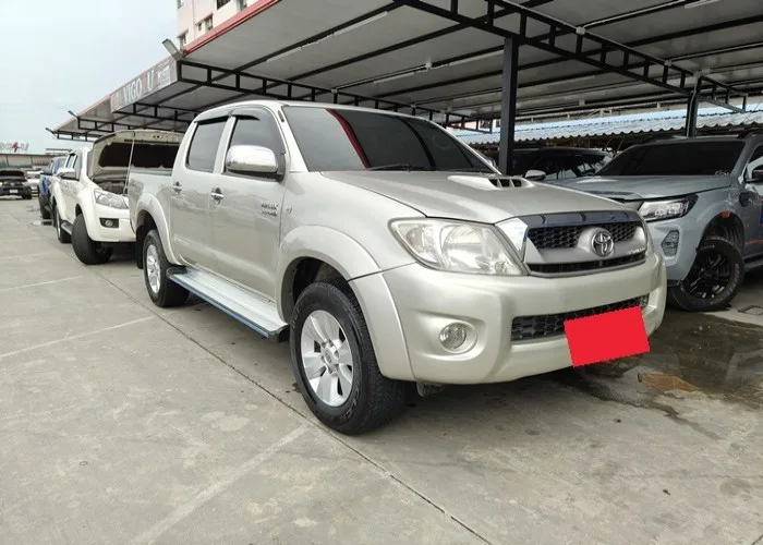 2011 Toyota Hilux Vigo G · Double Cab · 3.0 4WD AT — photo 1 of 15