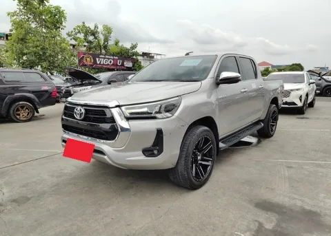 2021 Toyota Hilux Revo Hight · Double Cab · 2.8 4WD AT