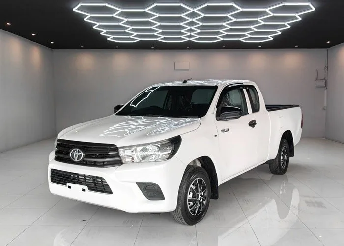 2019 Toyota Hilux Revo J · Smart Cab · 2.4 2WD MT — photo 1 of 16