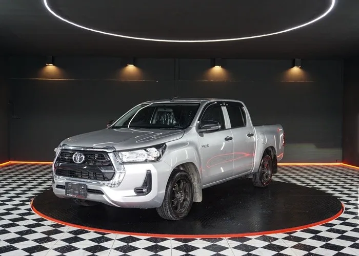 2022 Toyota Hilux Revo Entry · Double Cab · 2.4 2WD AT — photo 1 of 15