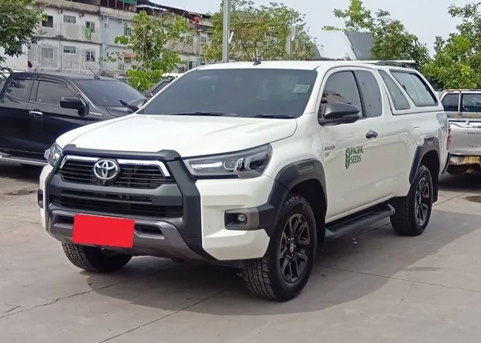 2022 Toyota Hilux Rocco Hight · Smart Cab · 2.8 4WD AT — photo 1 of 13