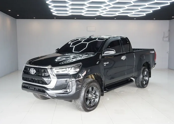 2022 Toyota Hilux Revo Mid · Smart Cab · 2.4 2WD AT — photo 1 of 17
