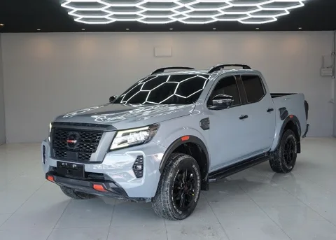 2021 Nissan Navara Double Cab · 2.3 4WD AT