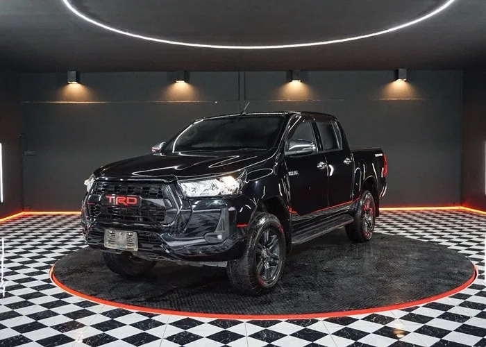 2020 Toyota Hilux Revo Entry · Double Cab · 2.4 2WD AT — photo 1 of 16