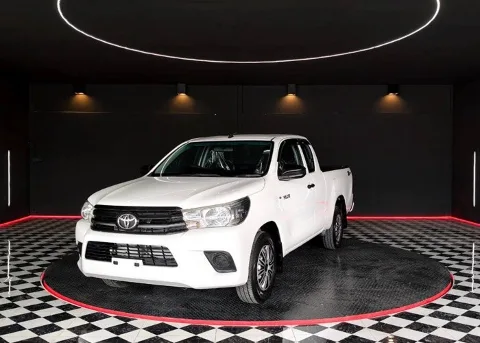 2017 Toyota Hilux Revo J · Smart Cab · 2.4 2WD MT