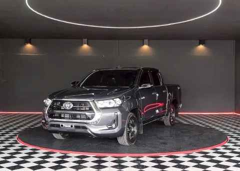 2022 Toyota Hilux Revo Entry · Double Cab · 2.4 2WD AT