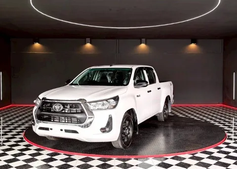 2022 Toyota Hilux Revo Entry · Double Cab · 2.4 2WD AT