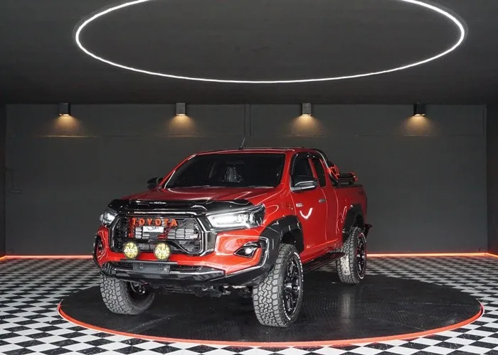 2016 Toyota Hilux Revo E · Smart Cab · 2.4 4WD AT — photo 1 of 18