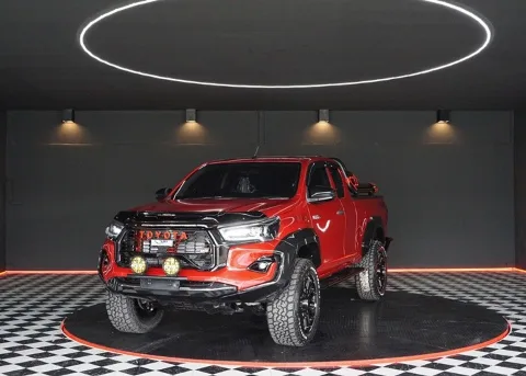 2016 Toyota Hilux Revo E · Smart Cab · 2.4 4WD AT