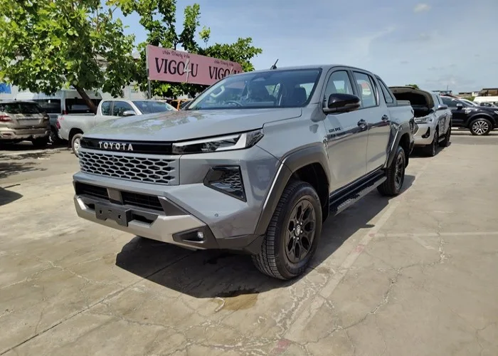 2026 Toyota Hilux Travo Overland Plus · Double Cab · 2.8 4WD AT — photo 1 of 15