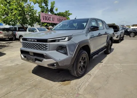 2026 Toyota Hilux Travo Overland Plus · Double Cab · 2.8 4WD AT