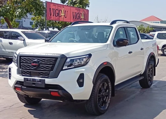 2026 Nissan PRO4X Double Cab · 2.3 4WD AT — photo 1 of 18