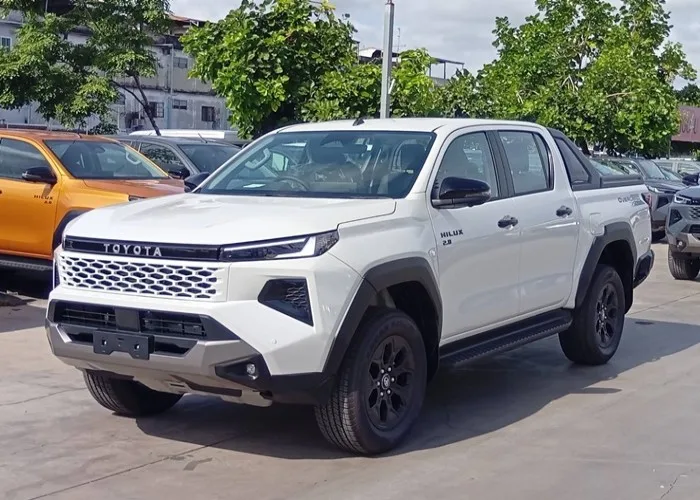2026 Toyota Hilux Travo Overland Plus · Double Cab · 2.8 4WD AT — photo 1 of 15