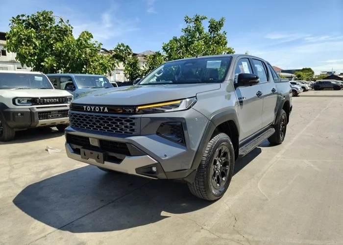 2026 Toyota Hilux Travo Overland Plus · Double Cab · 2.8 4WD AT — photo 1 of 17