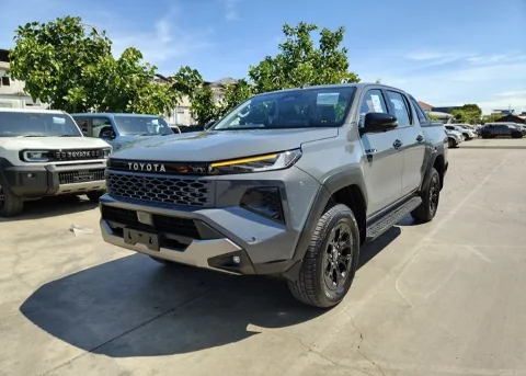 2026 Toyota Hilux Travo Overland Plus · Double Cab · 2.8 4WD AT