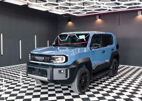 2026 Toyota Land Cruiser FJ SUV · 2.7 4WD AT