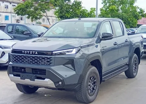 2026 Toyota Hilux Travo Premium · Double Cab · 2.8 2WD AT