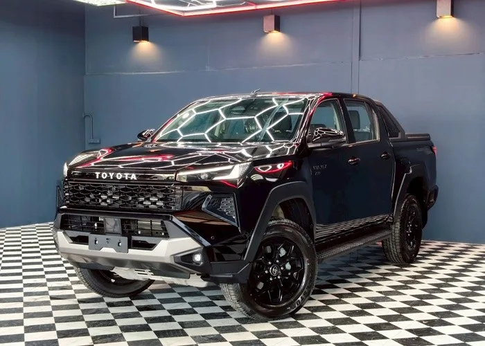 2026 Toyota Hilux Travo Overland Plus · Double Cab · 2.8 4WD AT — photo 1 of 19