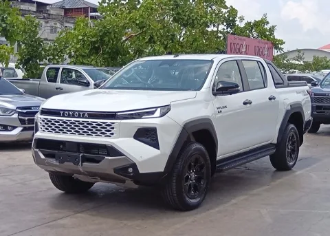 2026 Toyota Hilux Travo Overland Plus · Double Cab · 2.8 4WD AT