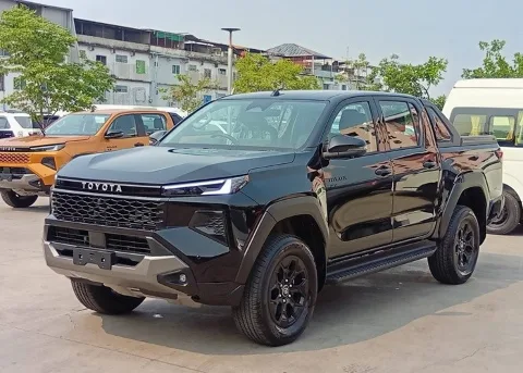 2026 Toyota Hilux Travo Overland Plus · Double Cab · 2.8 4WD AT