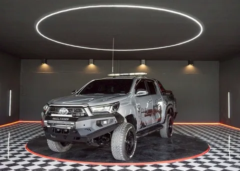 2021 Toyota Hilux Revo Mid · Double Cab · 2.4 2WD AT